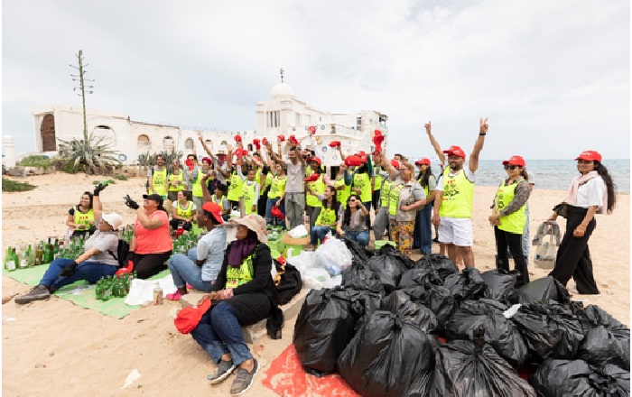 علامة KFC بالشّراكة مع جمعية Tounes clean-up تطلقان حملة تحسيسيّة بيئيّة ومبادرة لتنظيف شاطئ المرسى