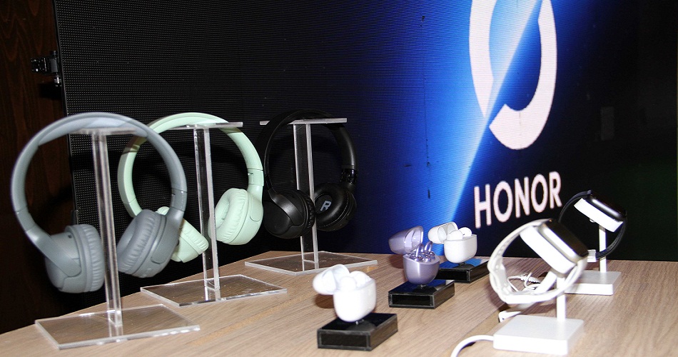 HONOR Play20C في تونس: أول شاشة خلفية تفاعلية باللمس، شاشة 6.78 إنش وبطارية 6000 mAh بسعر 459 دينارًا 11 3 Accessoires HONOR